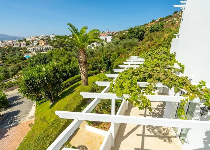 Eolos Apartmanhotel 4*