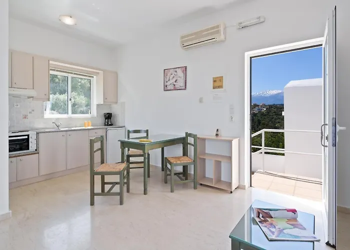 Apart Otel Eolos Hanya